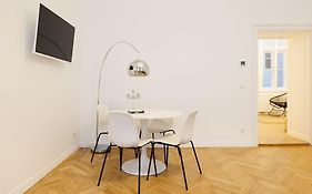 Franz 21 - Typical Viennese Apartment In The Heart Of Vienna